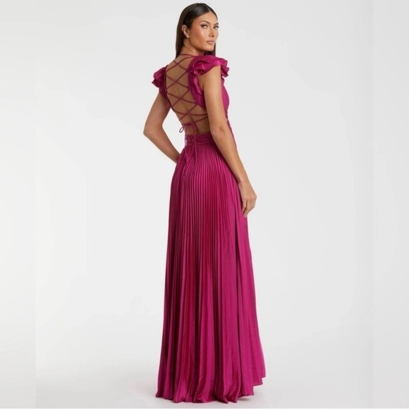 Ieena For Mac Duggal Pleated Satin Gown NWT Size 2 - Picture 4 of 7